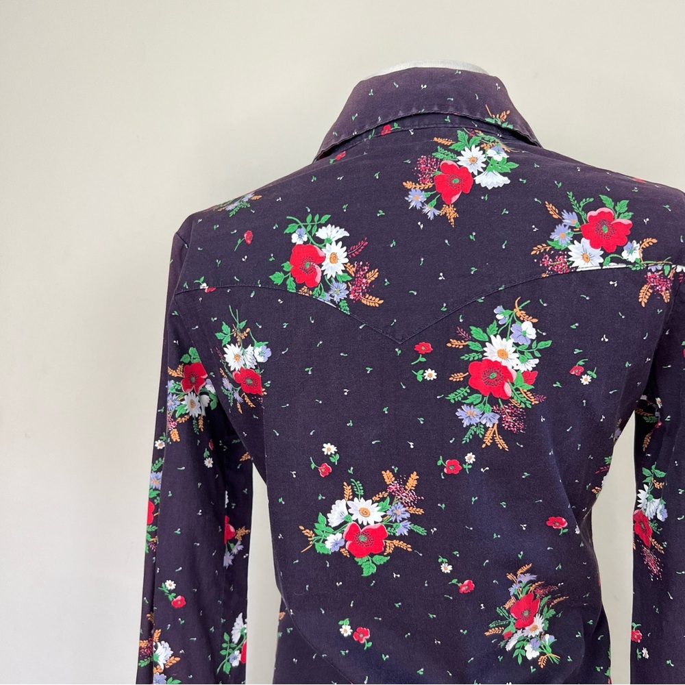 vintage 1950s western shirt black pearl snaps floral print dagger collar hippie - Picture 9 of 14